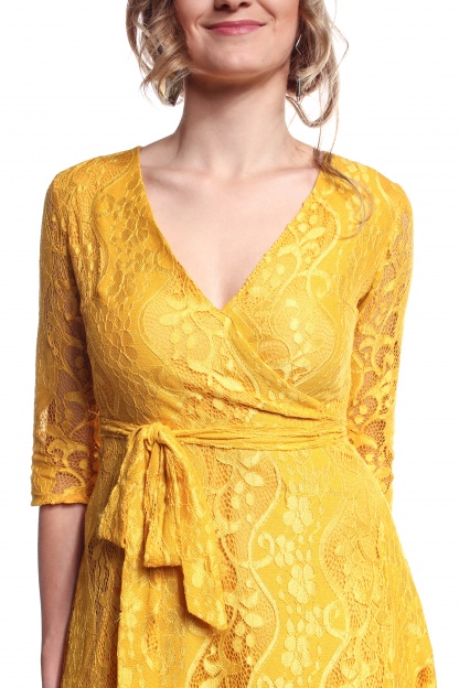 Obrázok 3 Žlté čipkované midi šaty